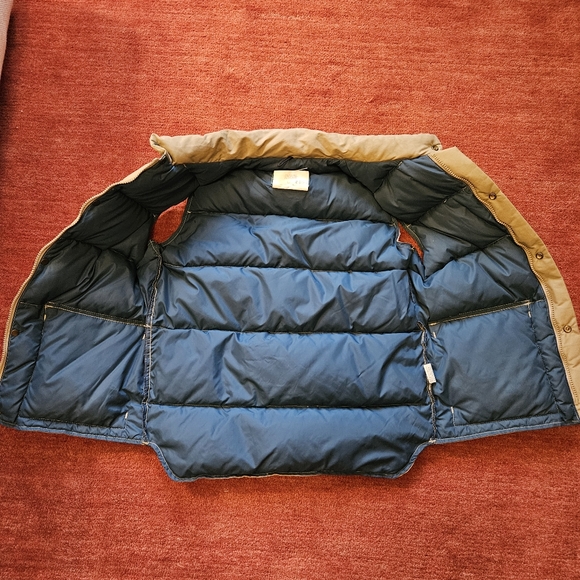 Vintage Woolrich Mens Size Small Puffer Vest Goose Down Insulated USA Made Tan - Picture 9 of 14